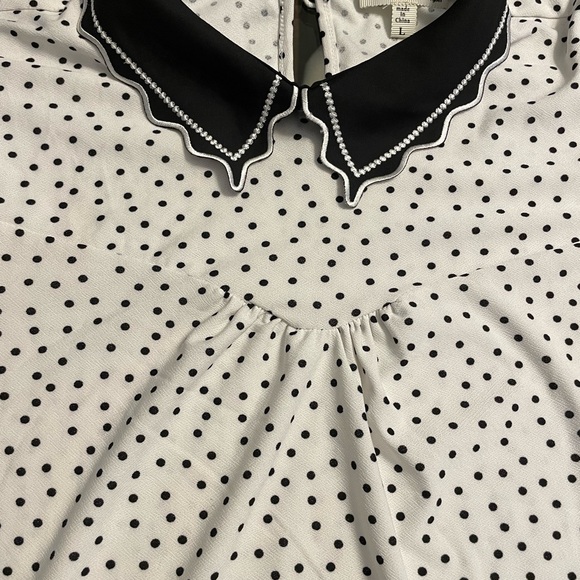 White with black polka dot shirt (size large) - Picture 2 of 4